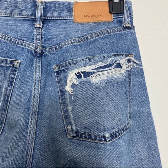 Moussy Vintage MV Latrobe Medium Wash Distressed Jeans - Picture 9 of 11